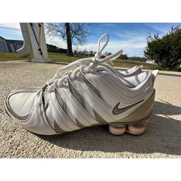 Nike Shox NZ Women Shoes White Light Gray Pink Shox NZ 313764 101 Size 7.5 - Picture 2 of 16